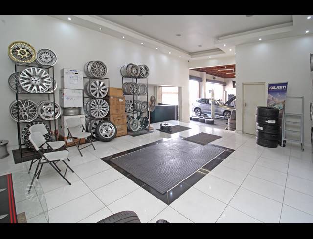640M² BUSINESS FOR SALE IN BRIXTON